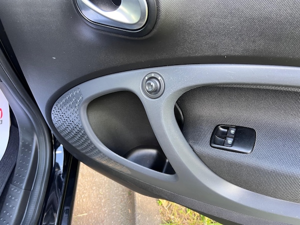 Used smart fortwo 2016 for sale - 74927346: Photo 12
