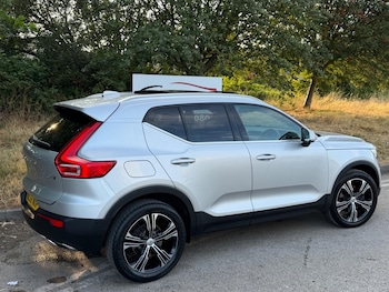 Used Volvo XC40 2018 for sale - 79369617: Photo