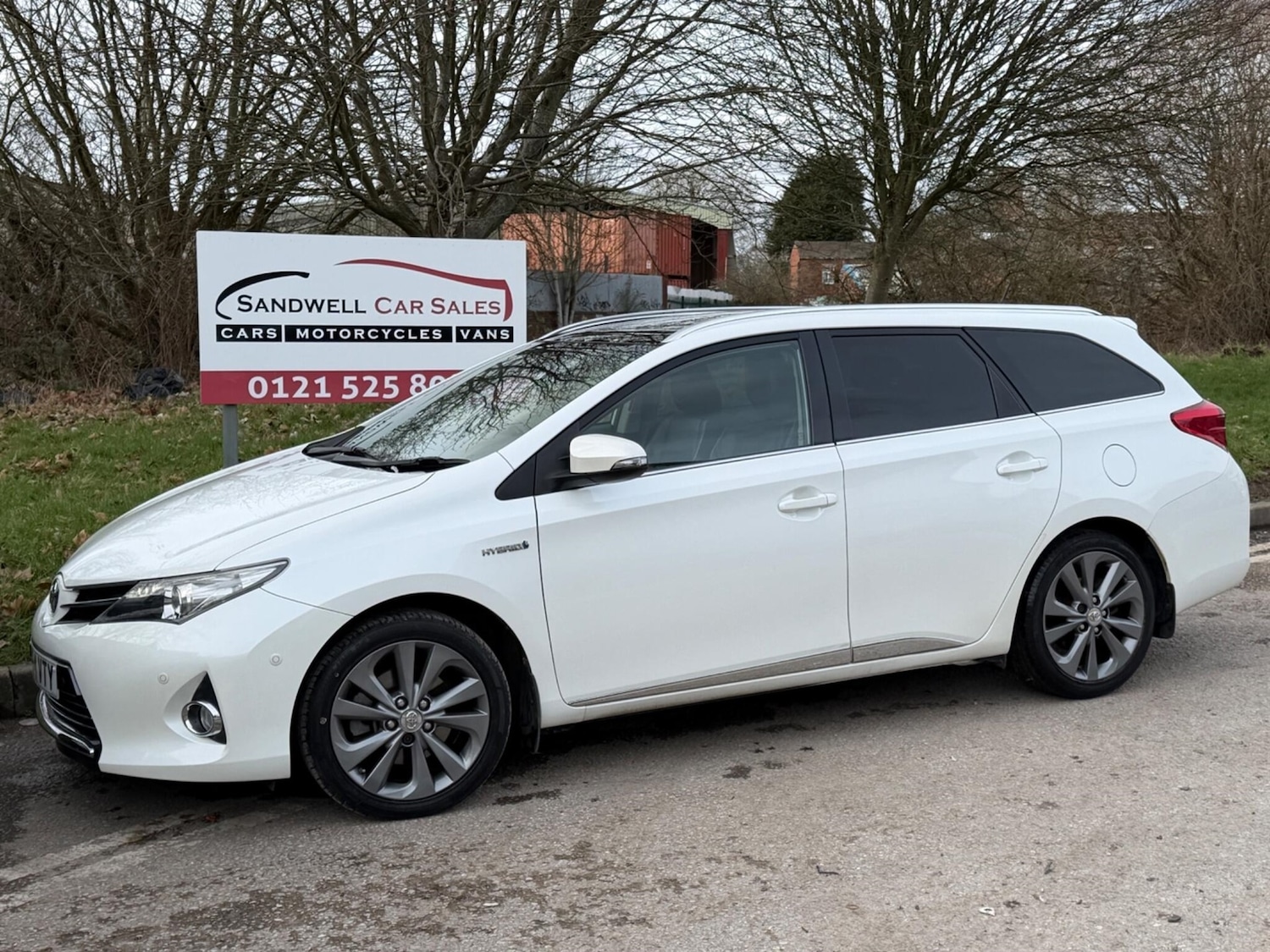 Used Toyota Auris 2014 for sale - 77607487: Photo 1