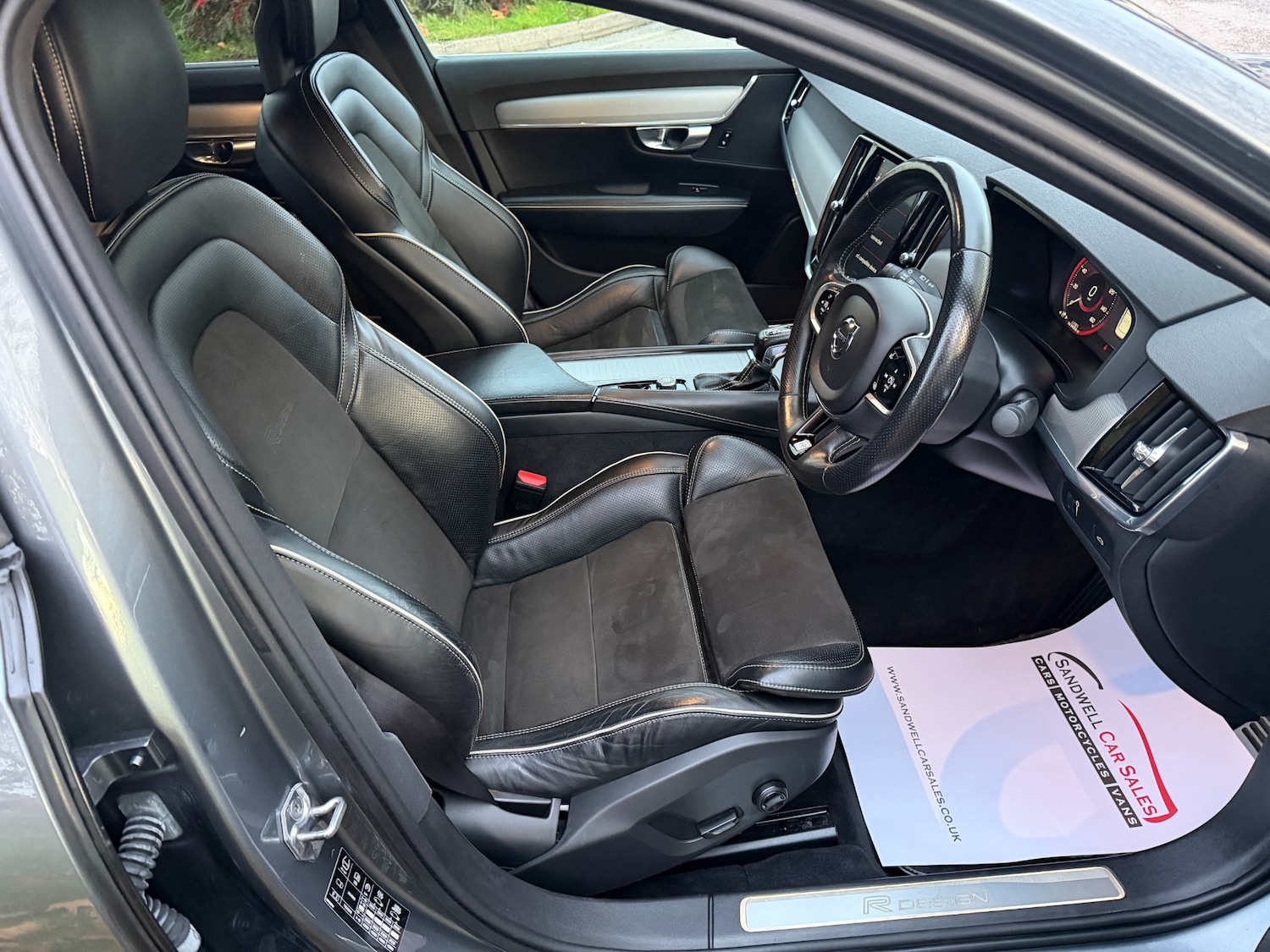 Used Volvo S90 2018 for sale - 76470829: Photo 10