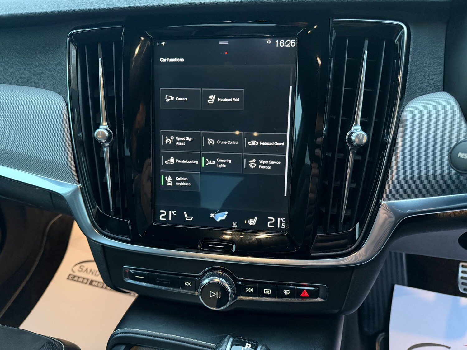 Used Volvo S90 2018 for sale - 76470829: Photo 18