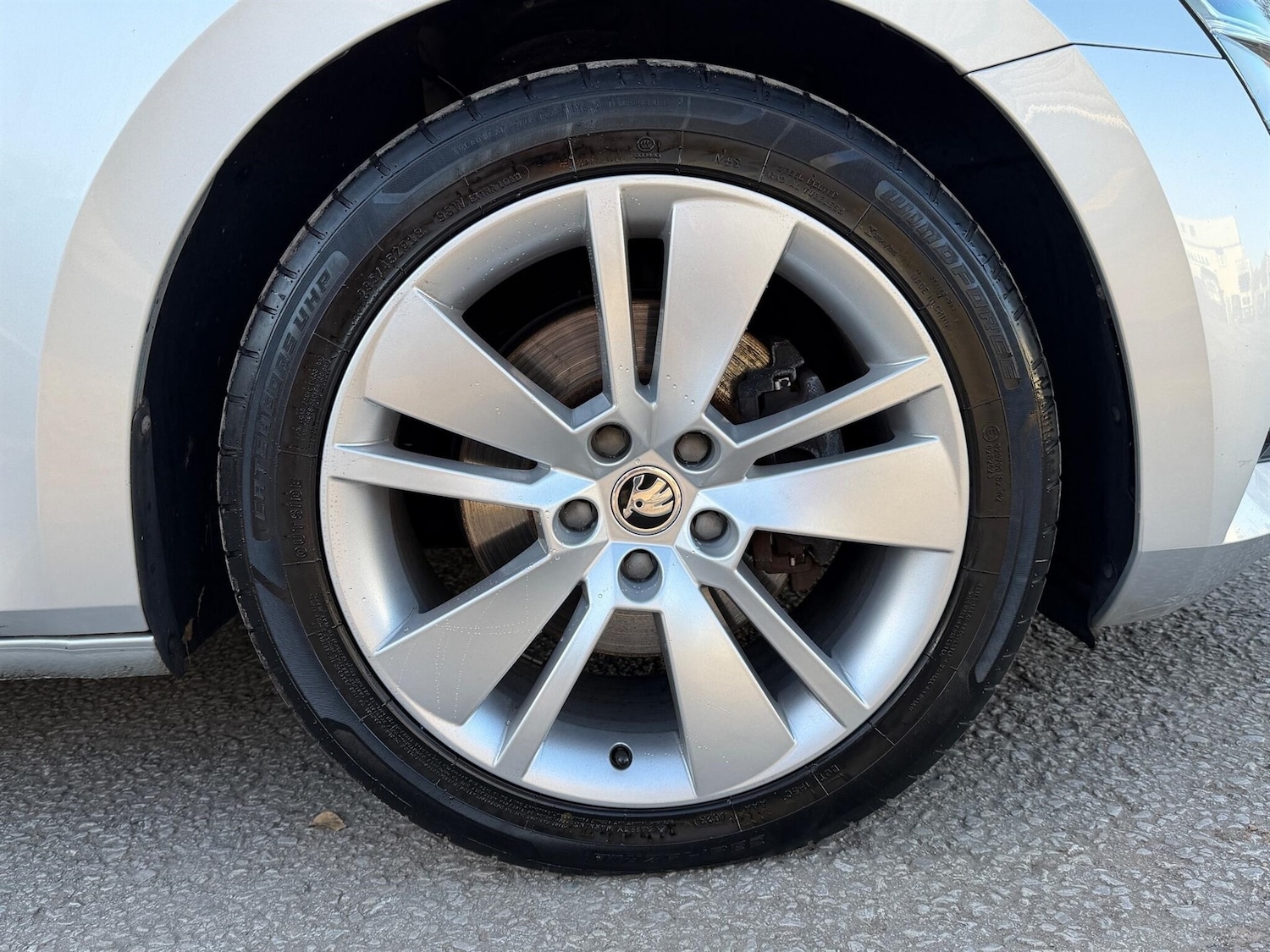 Used Skoda Superb 2020 for sale - 76519513: Photo 28