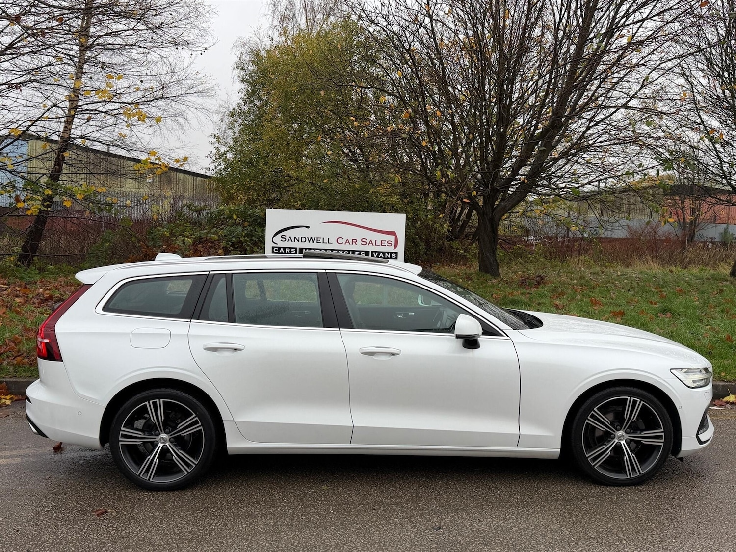 Used Volvo V60 2018 for sale - 76519505: Photo 5