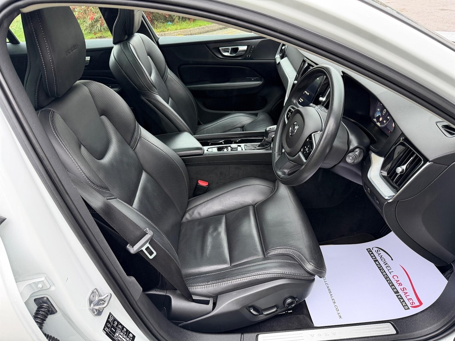 Used Volvo V60 2018 for sale - 76519505: Photo 9