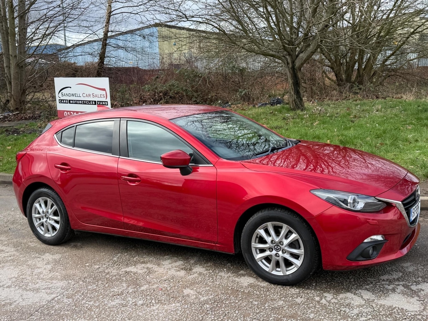 Used Mazda Mazda3 2015 for sale - 77400185: Photo 2