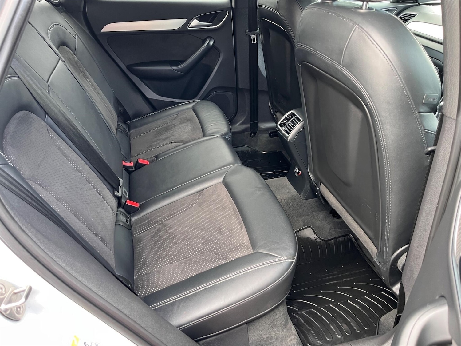 Used Audi Q3 2015 for sale - 75605958: Photo 11