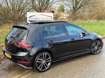 Used Volkswagen Golf 2017 for sale - 77019824: Photo