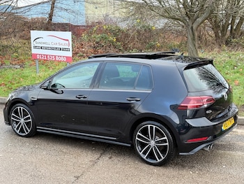 Used Volkswagen Golf 2017 for sale - 77019824: Photo