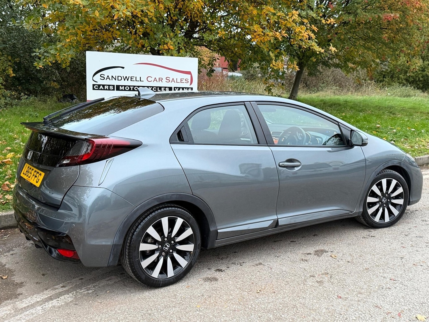 Used Honda Civic 2015 for sale - 75936100: Photo 3