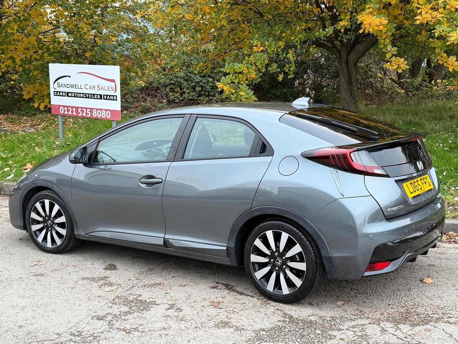 Used Honda Civic 2015 for sale - 75936100: Photo 4