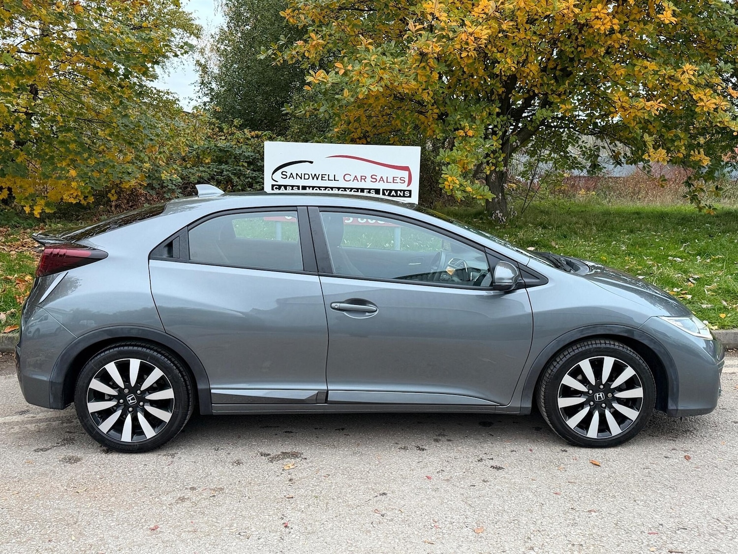 Used Honda Civic 2015 for sale - 75936100: Photo 5