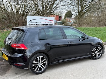Used Volkswagen Golf 2015 for sale - 77745171: Photo