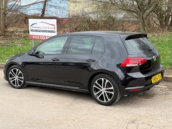 Used Volkswagen Golf 2015 for sale - 77745171: Photo