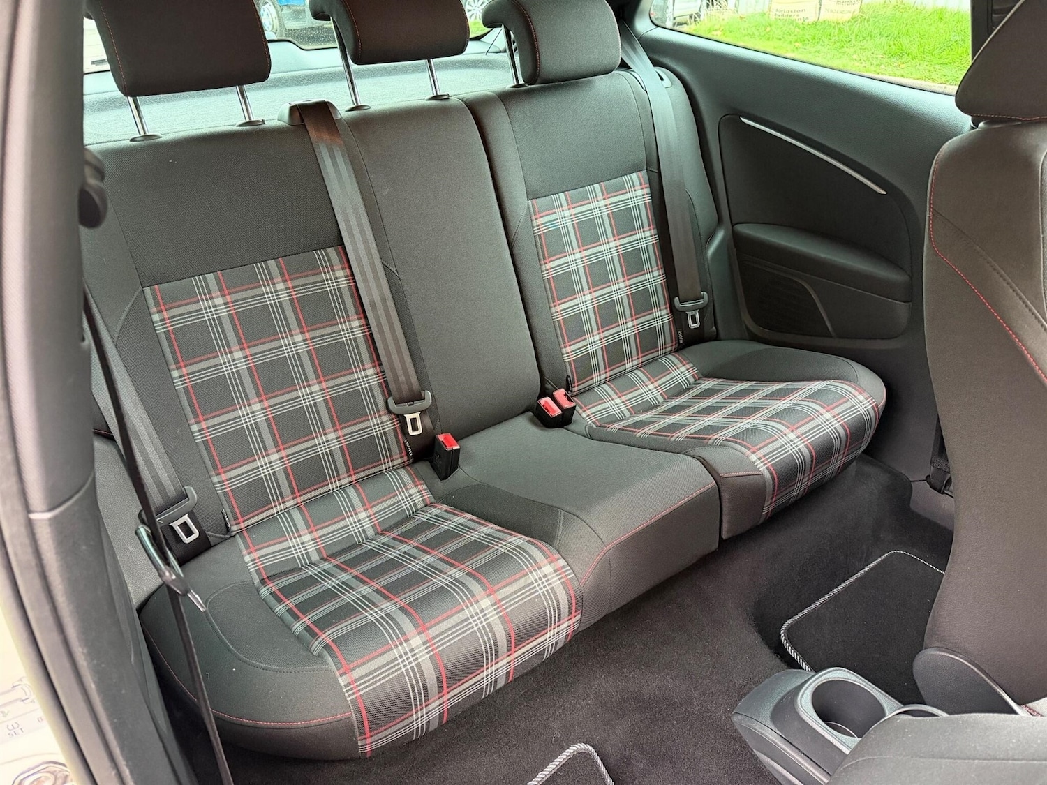 Used Volkswagen Polo 2016 for sale - 76366792: Photo 11