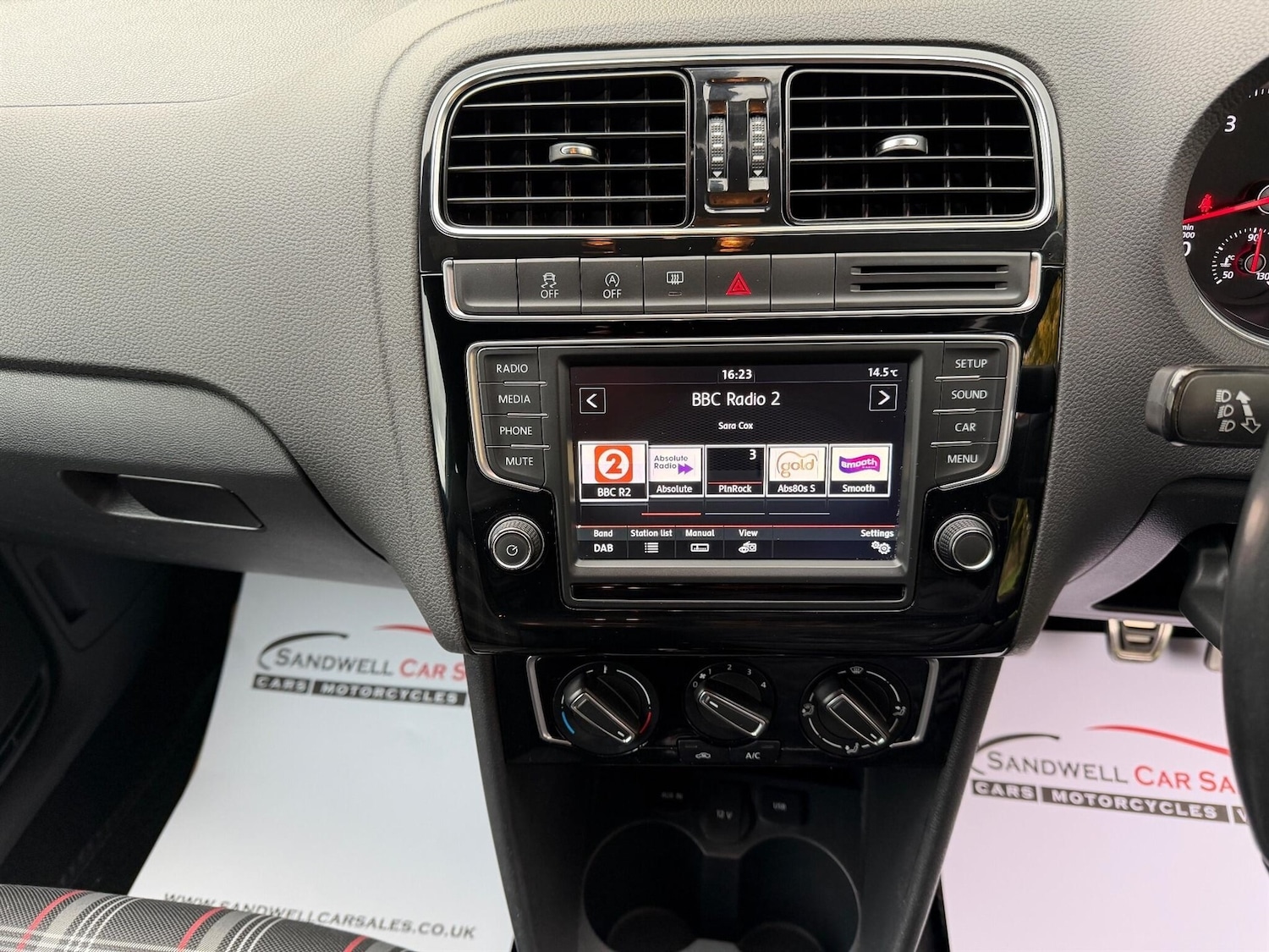 Used Volkswagen Polo 2016 for sale - 76366792: Photo 13