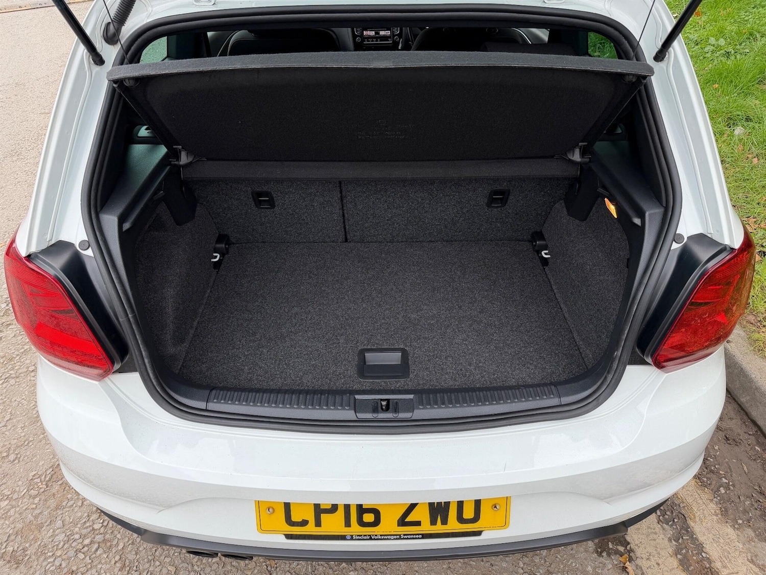 Used Volkswagen Polo 2016 for sale - 76366792: Photo 16