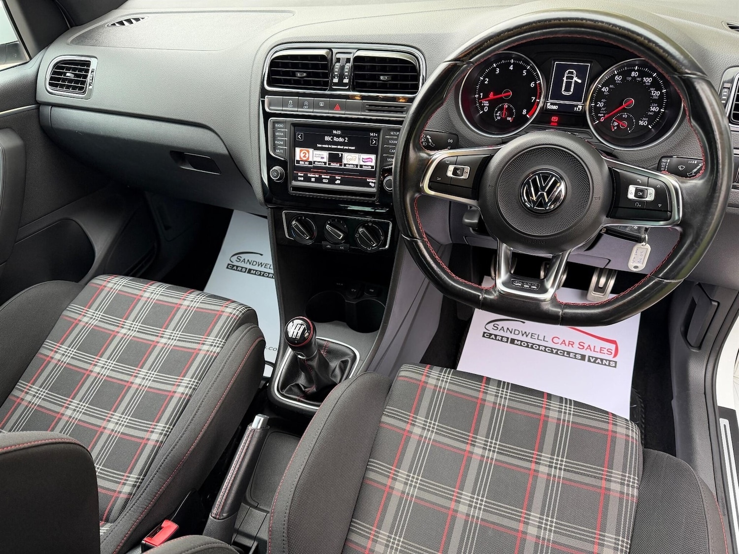 Used Volkswagen Polo 2016 for sale - 76366792: Photo 9