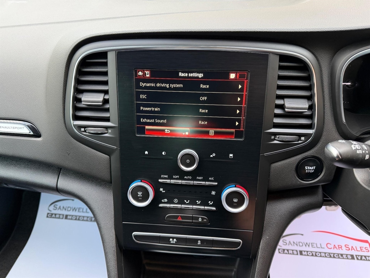 Used Renault Megane 2020 for sale - 75945152: Photo 18