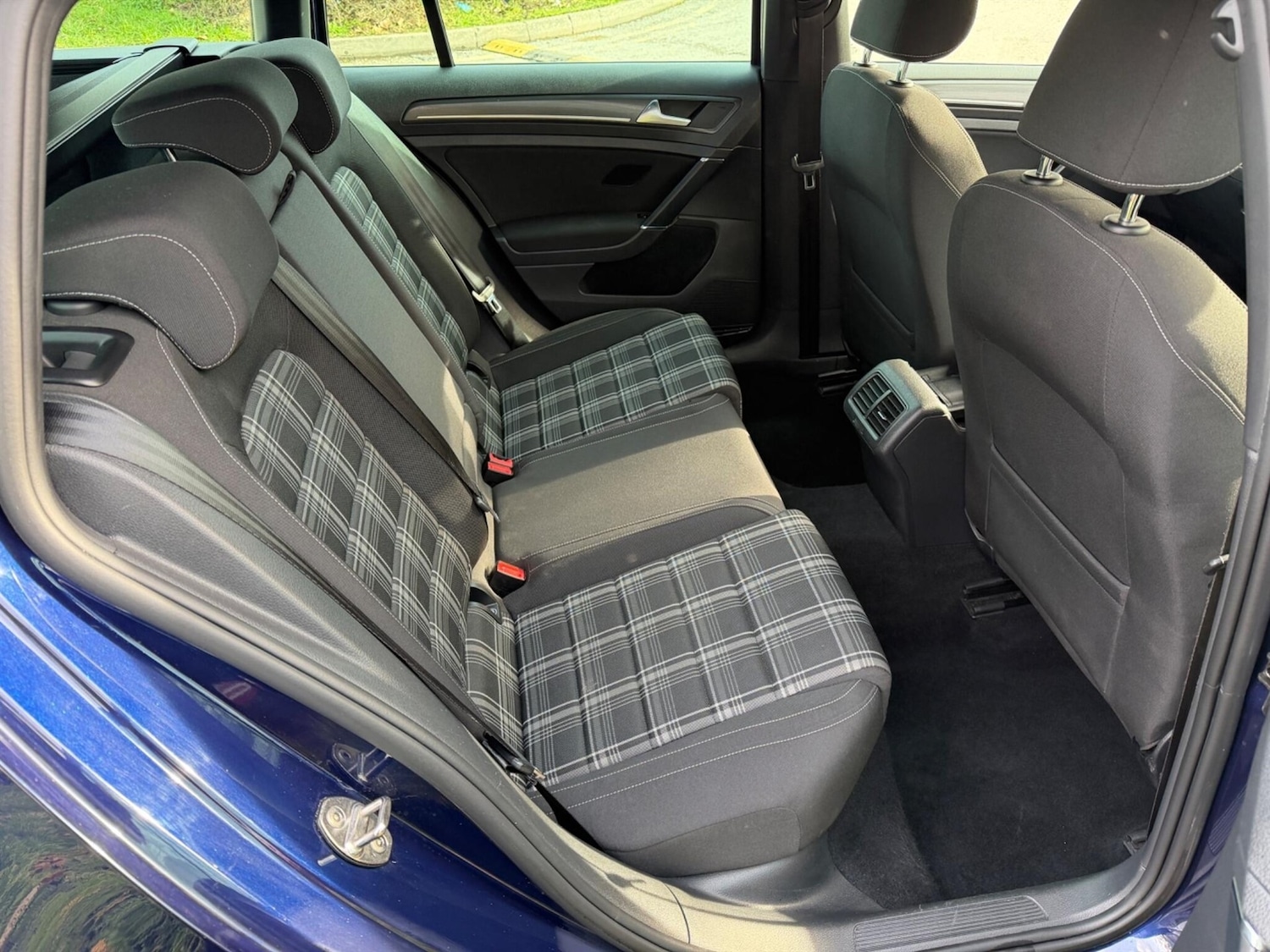 Used Volkswagen Golf 2017 for sale - 77607401: Photo 11