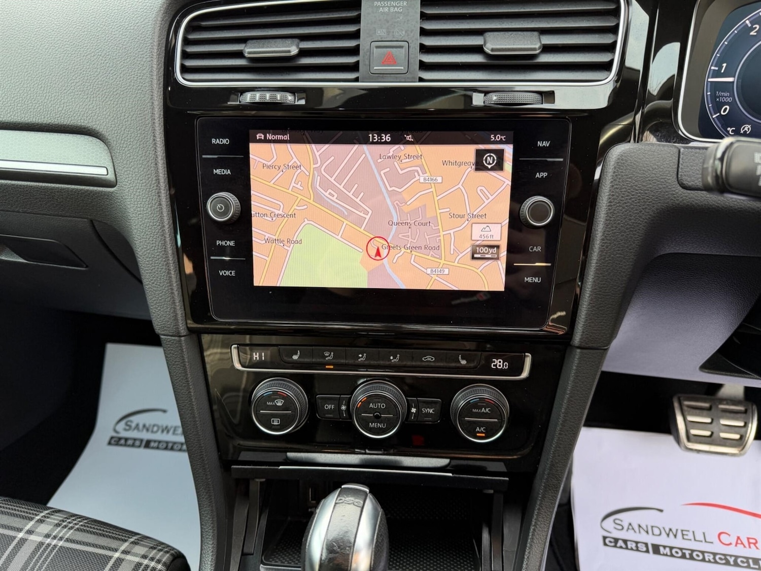 Used Volkswagen Golf 2017 for sale - 77607401: Photo 14