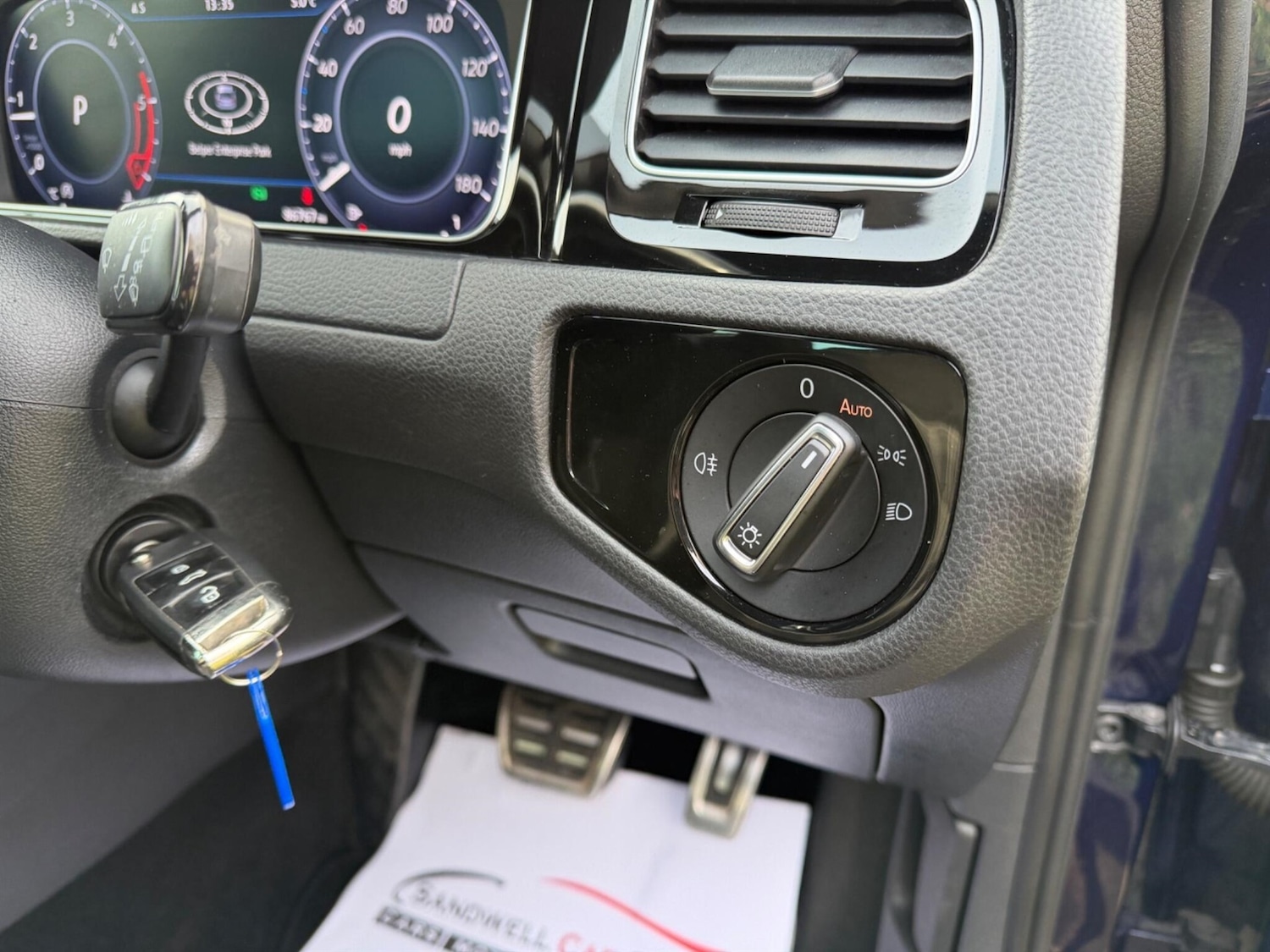 Used Volkswagen Golf 2017 for sale - 77607401: Photo 20