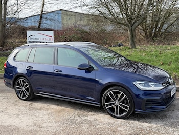Used Volkswagen Golf 2017 for sale - 77607401: Photo