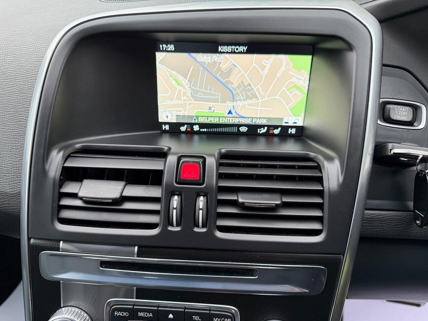 Used Volvo XC60 2015 for sale - 76177245: Photo 14