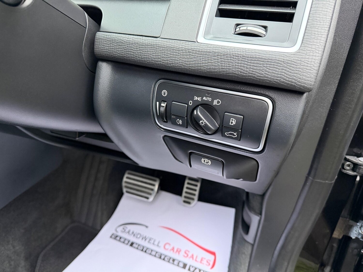 Used Volvo XC60 2015 for sale - 76177245: Photo 19