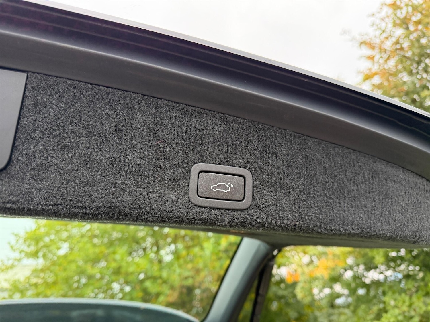 Used Volvo XC60 2015 for sale - 76177245: Photo 21