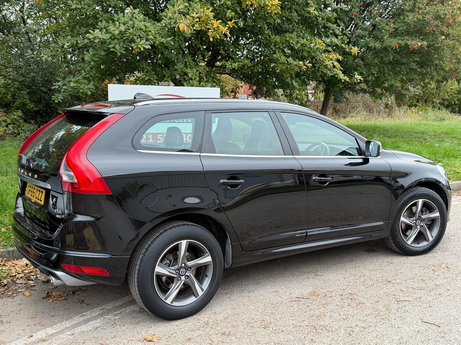 Used Volvo XC60 2015 for sale - 76177245: Photo 3