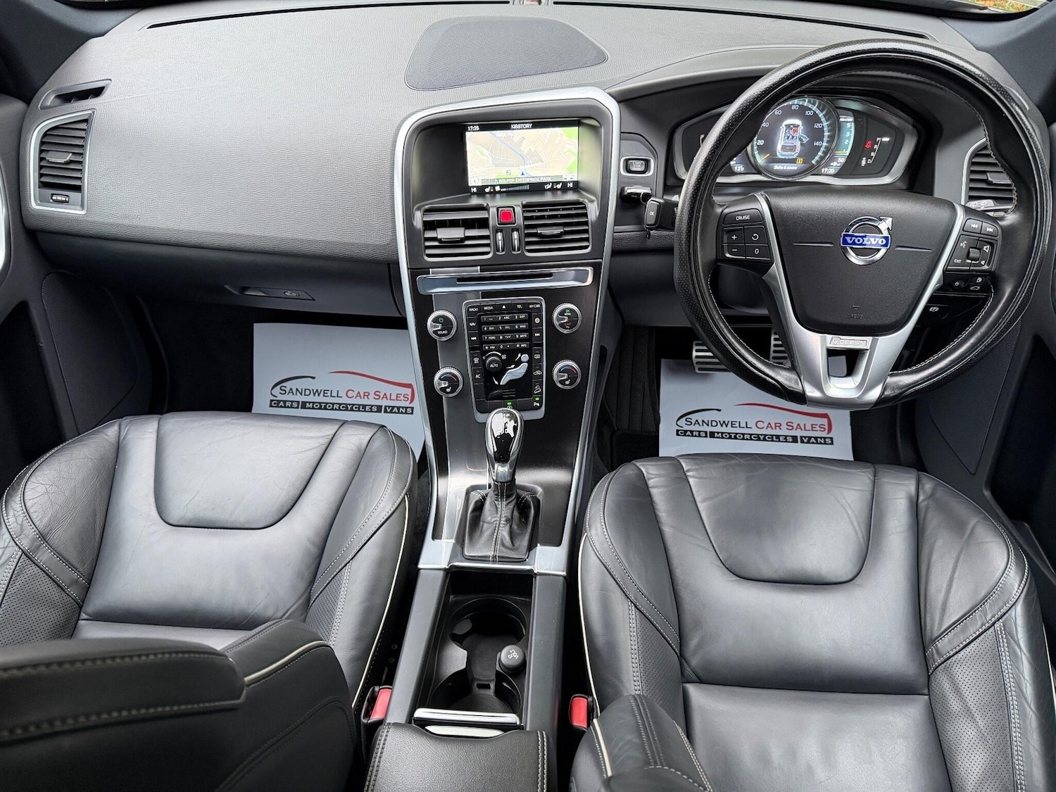 Used Volvo XC60 2015 for sale - 76177245: Photo 9