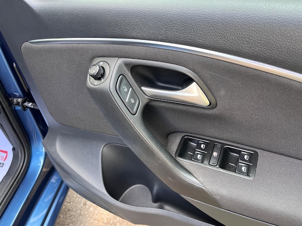 Used Volkswagen Polo 2015 for sale - 75516774: Photo 15