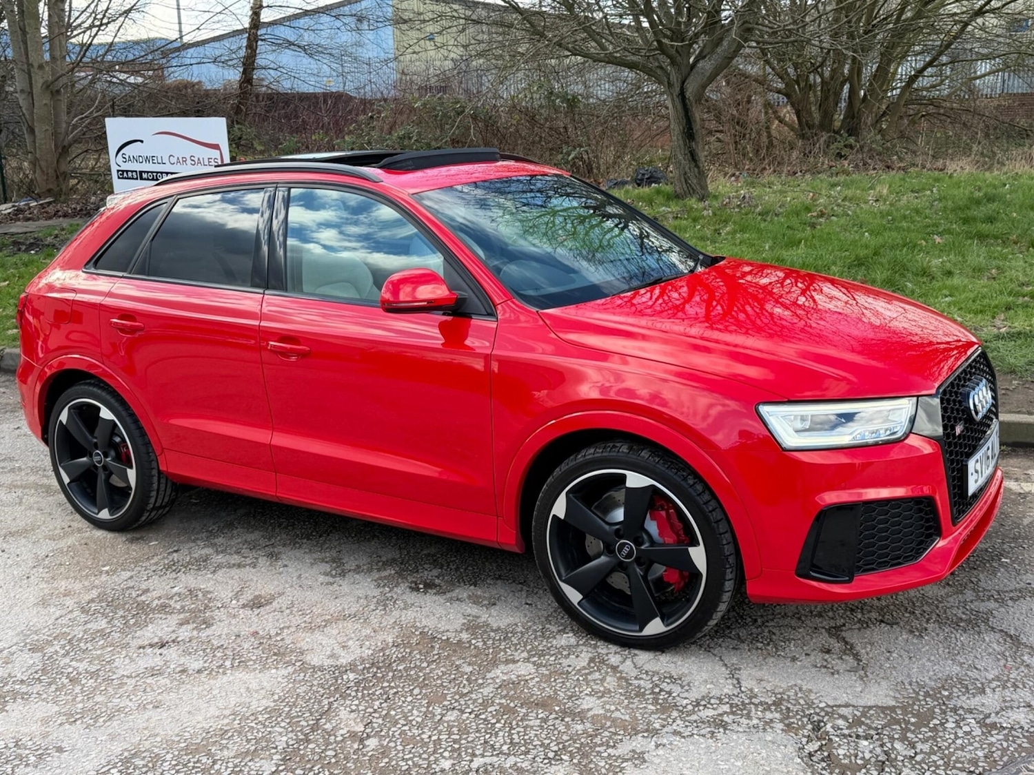 Used Audi RS Q3 2016 for sale - 77731085: Photo 2