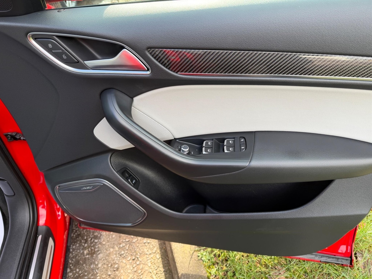 Used Audi RS Q3 2016 for sale - 77731085: Photo 24