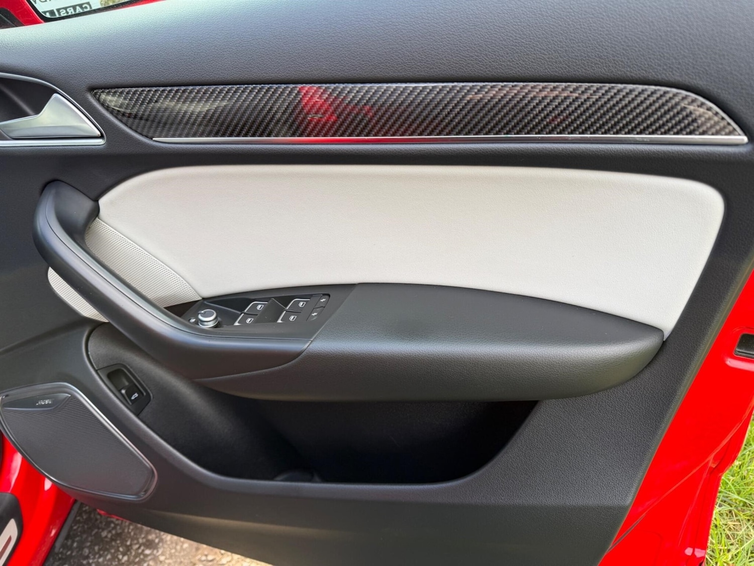 Used Audi RS Q3 2016 for sale - 77731085: Photo 27