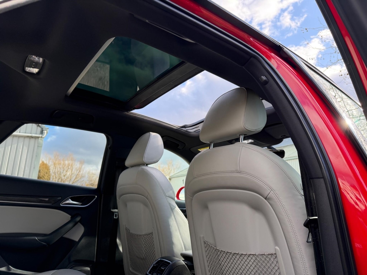 Used Audi RS Q3 2016 for sale - 77731085: Photo 30