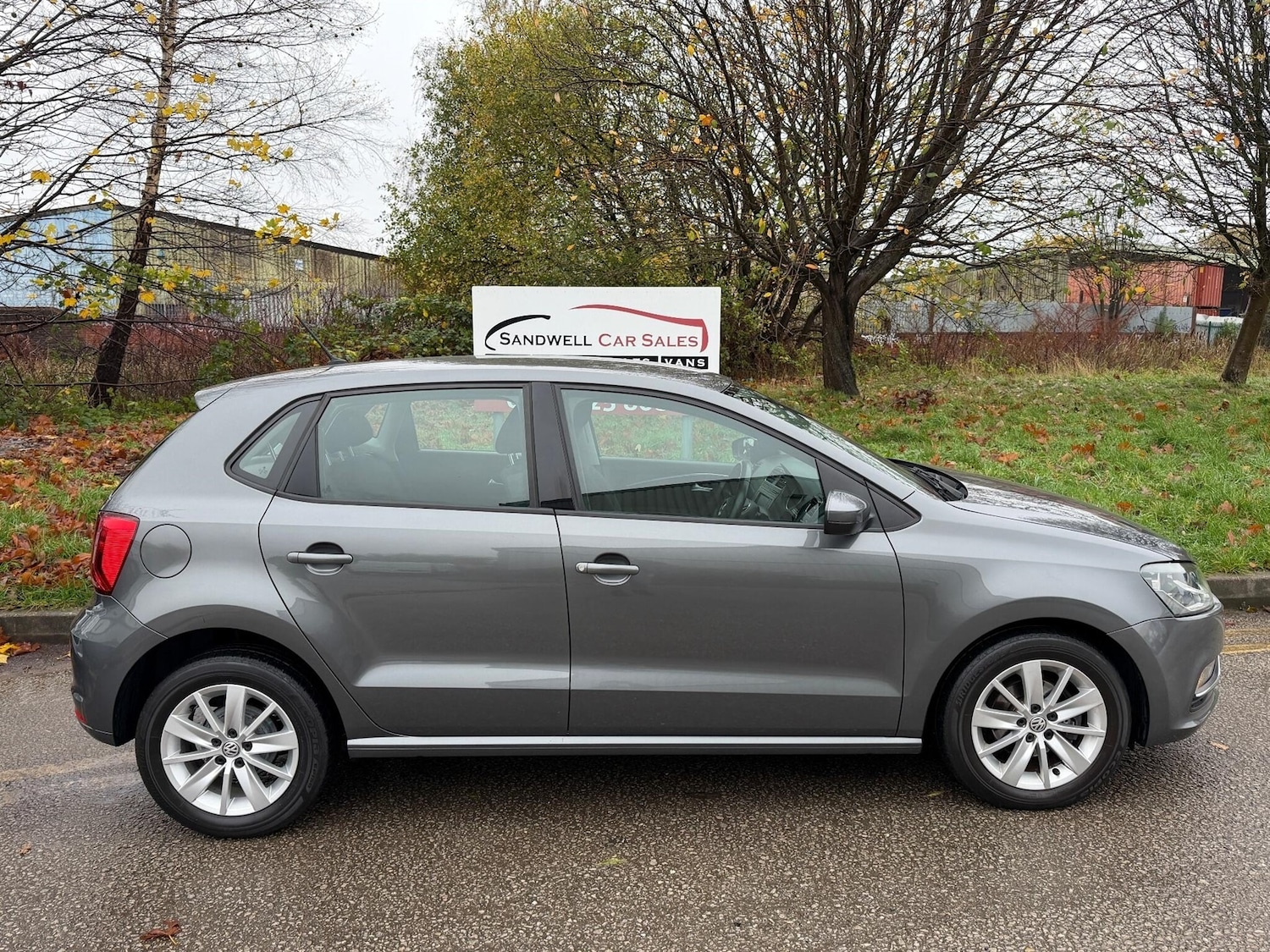 Used Volkswagen Polo 2015 for sale - 76177253: Photo 5