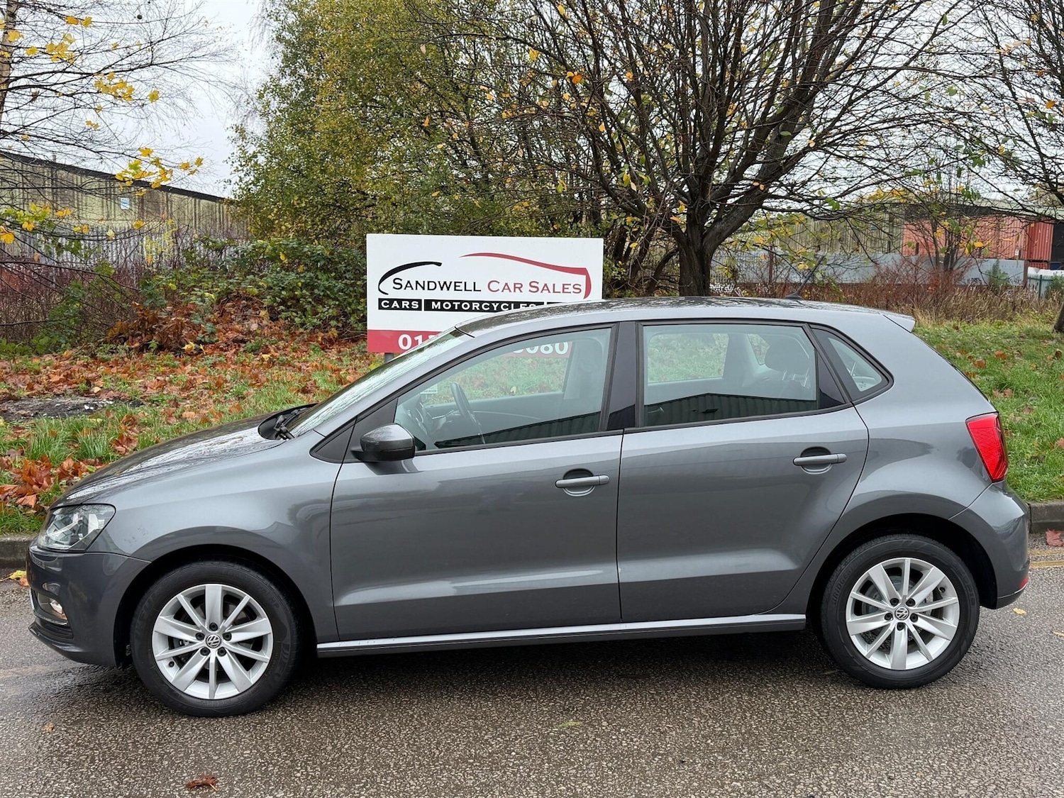 Used Volkswagen Polo 2015 for sale - 76177253: Photo 6