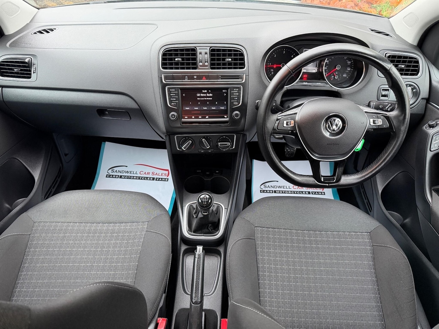 Used Volkswagen Polo 2015 for sale - 76177253: Photo 9