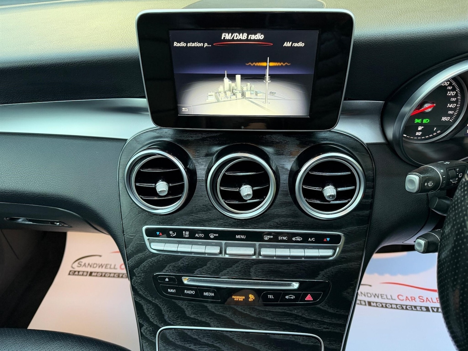 Used Mercedes-Benz GLC 2018 for sale - 76177268: Photo 15