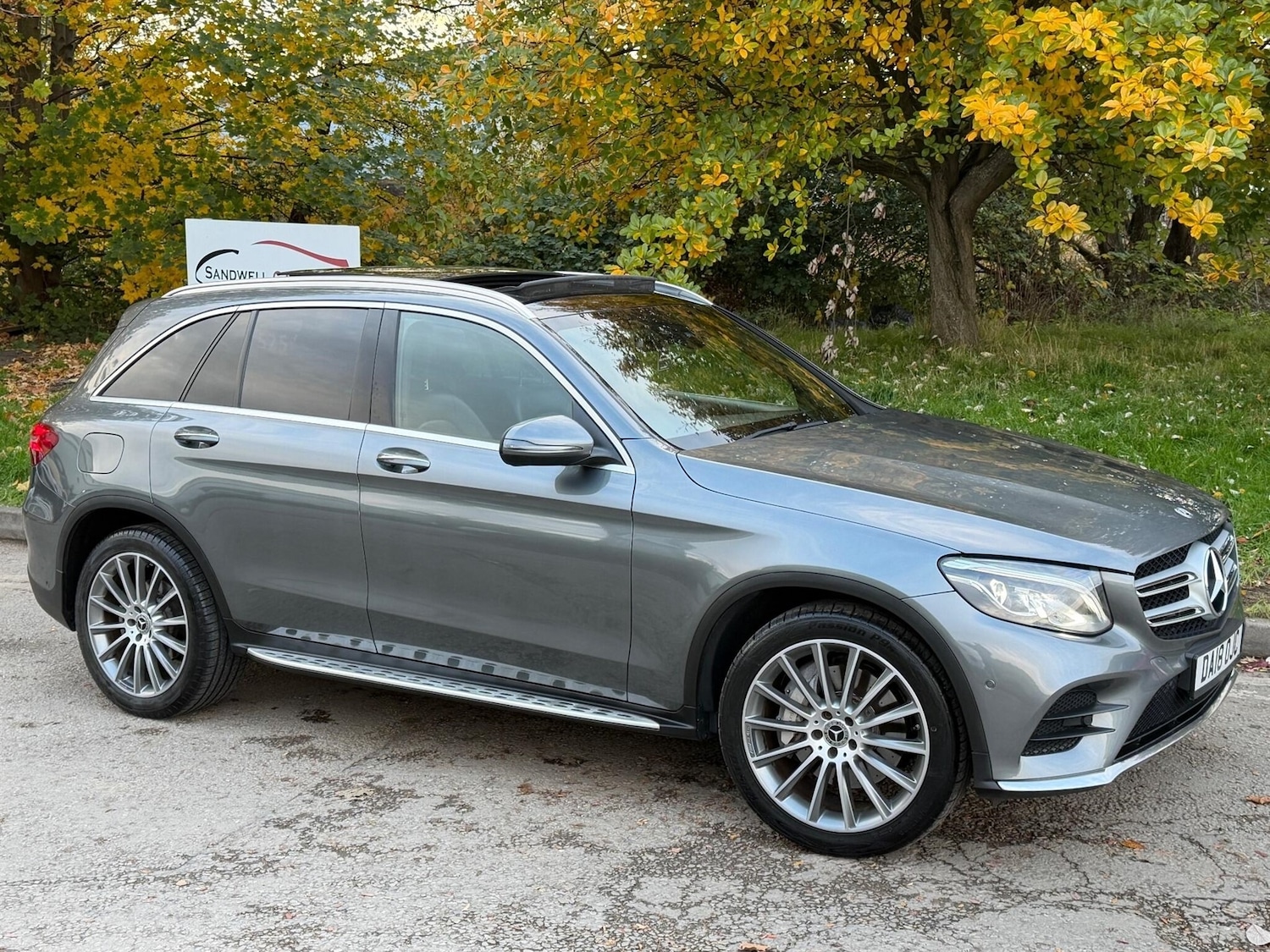 Used Mercedes-Benz GLC 2018 for sale - 76177268: Photo 2
