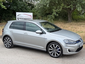 Used Volkswagen Golf 2015 for sale - 79111726: Photo