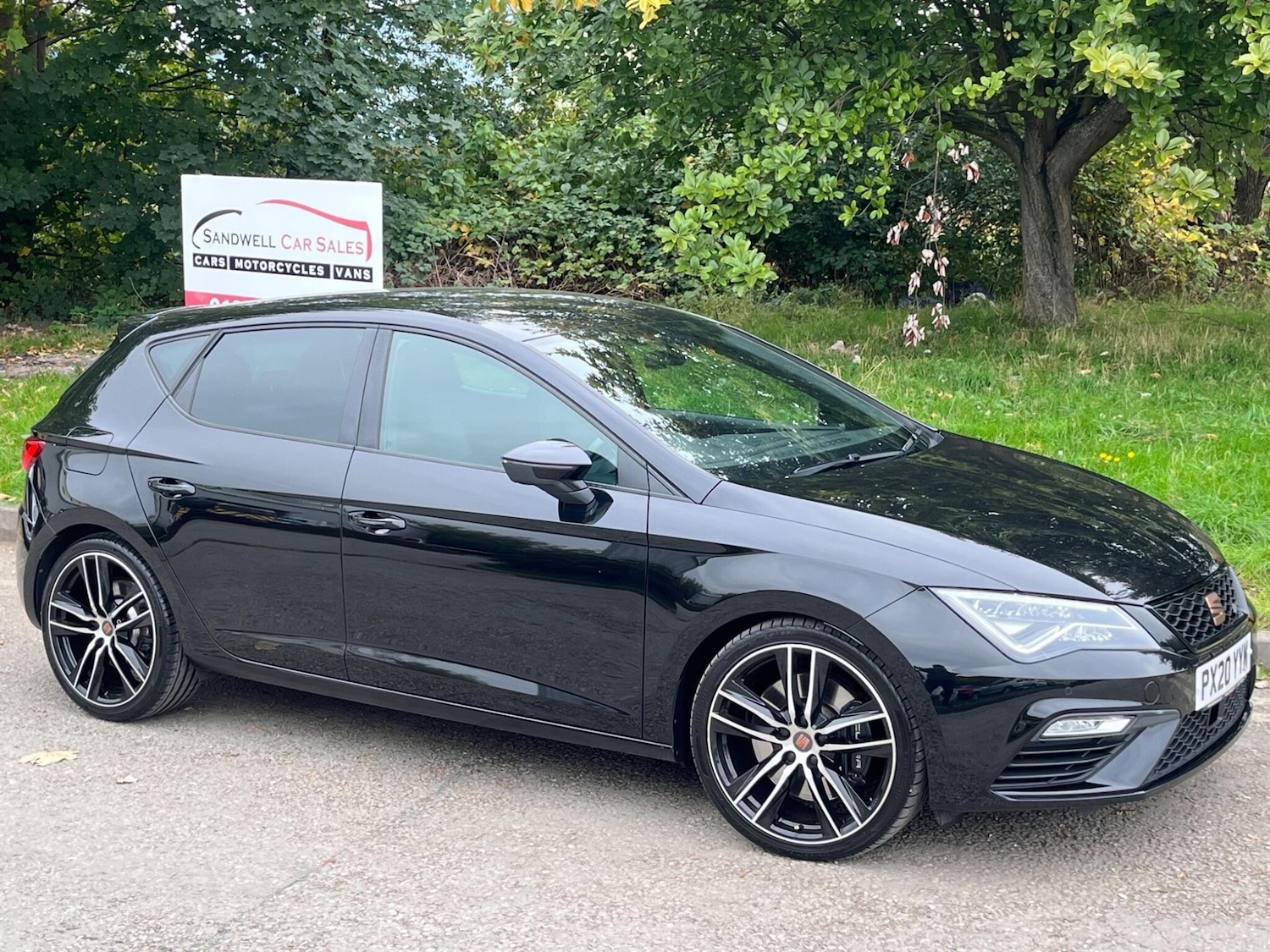 Used SEAT Leon 2020 for sale - 76177282: Photo 2