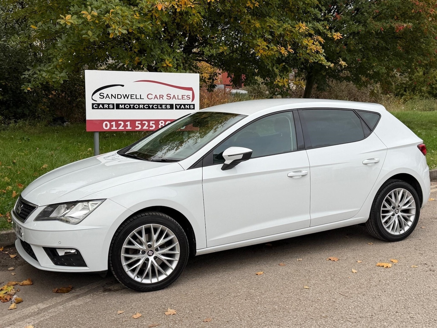 Used SEAT Leon 2019 for sale - 76177281: Photo 1
