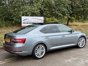 Used Skoda Superb 2019 for sale - 79468504: Photo