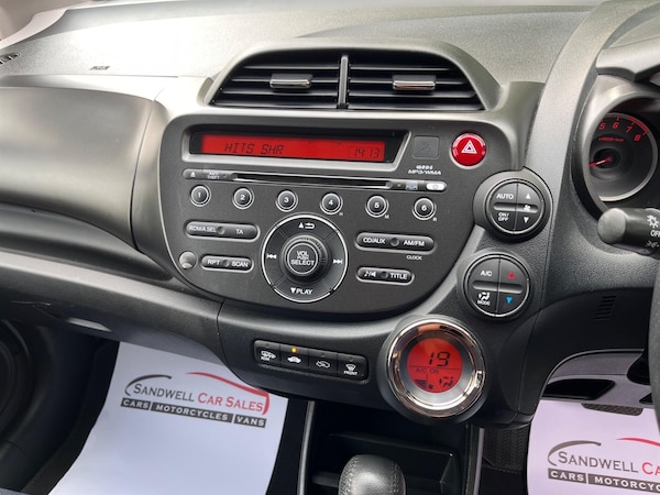 Used Honda Jazz 2014 for sale - 75516576: Photo 12