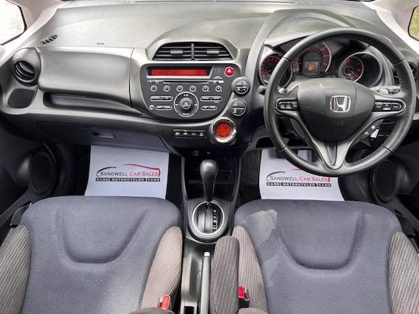 Used Honda Jazz 2014 for sale - 75516576: Photo 8
