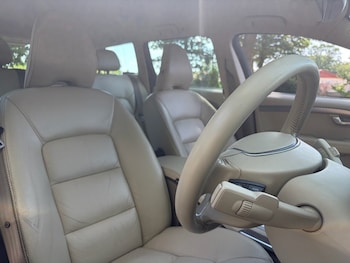 Used Volvo XC70 2011 for sale - 79265993: Photo