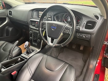 Used Volvo V40 2014 for sale - 78839573: Photo