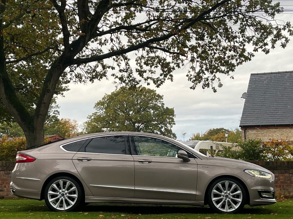 Used Ford Mondeo 2017 for sale - 76900354: Photo 2